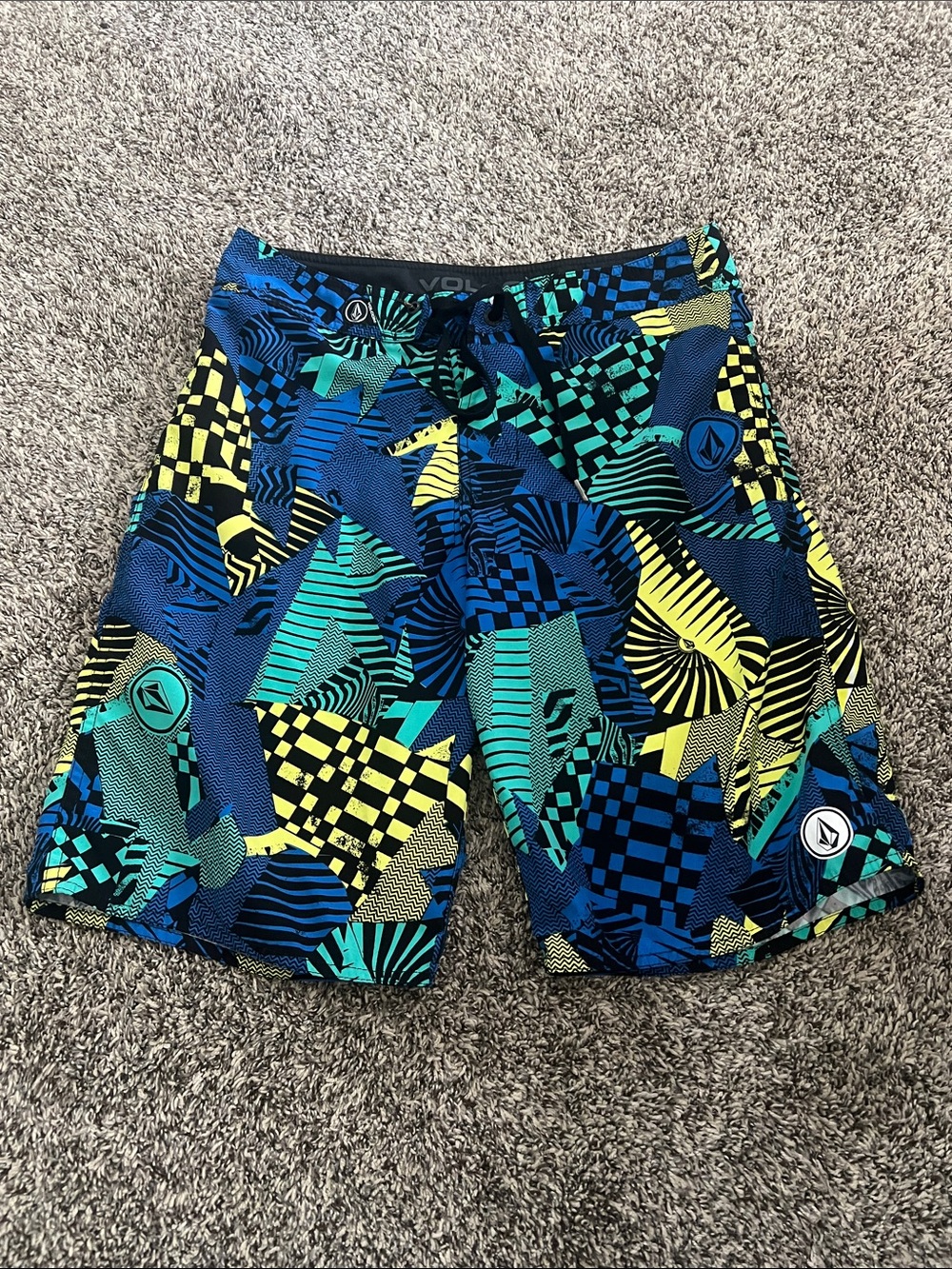 Volcom Men’s Blue Teal Yellow Geometric Swim Board Shorts